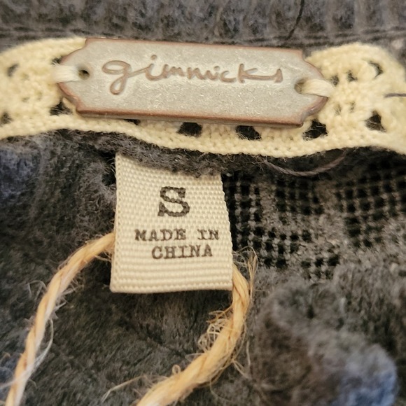 Gimmicks Women S High Neck Dusty Gray Long Dolman Sleeve Top Romantic Lace Bead - Picture 8 of 15